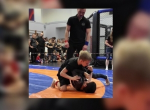 В центре единоборств «Юнити» в Новомосковске определили победителей турнира «Борьба в клетке»