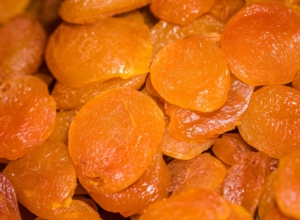 Роскачество предупредило об опасной для здоровья кураге