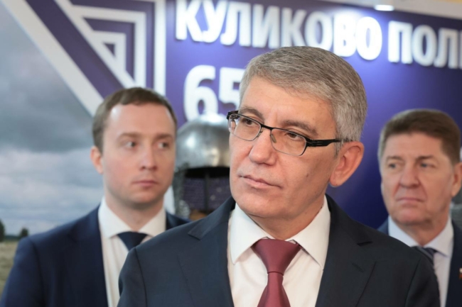 ÐÐµÑÑÐºÐ°Ñ Ð¿ÑÐµÑÑ-ÑÐ»ÑÐ¶Ð±Ð°, Ð±ÑÐµÐ½Ð´Ð¸ÑÐ¾Ð²Ð°Ð½Ð½ÑÐ¹ Ð¿Ð¾ÐµÐ·Ð´ Ð¸ ÑÐ°Ð±Ð¾ÑÐ¸Ðµ Ð²ÑÑÑÐµÑÐ¸: ÐÐ¼Ð¸ÑÑÐ¸Ð¹ ÐÐ¸Ð»ÑÐµÐ² Ð¿Ð¾Ð´Ð²ÐµÐ» Ð¸ÑÐ¾Ð³Ð¸ ÑÑÐ¾Ð´ÑÑÐµÐ¹ Ð½ÐµÐ´ÐµÐ»Ð¸