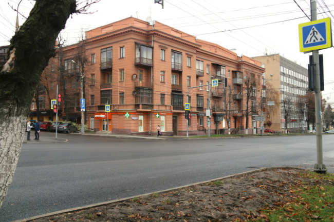 Ð Ð¢ÑÐ»Ðµ Ð½Ð° Ð¿ÑÐ¾ÑÐ¿ÐµÐºÑÐµ ÐÐµÐ½Ð¸Ð½Ð° Ð¾Ð±Ð½Ð¾Ð²Ð¸Ð»Ð¸ Ð¿Ð¾ÐºÑÑÑÐ¸Ðµ Ð½Ð° Ð´Ð²ÑÑ ÐºÐ¸Ð»Ð¾Ð¼ÐµÑÑÐ°Ñ Ð´Ð¾ÑÐ¾Ð³Ð¸