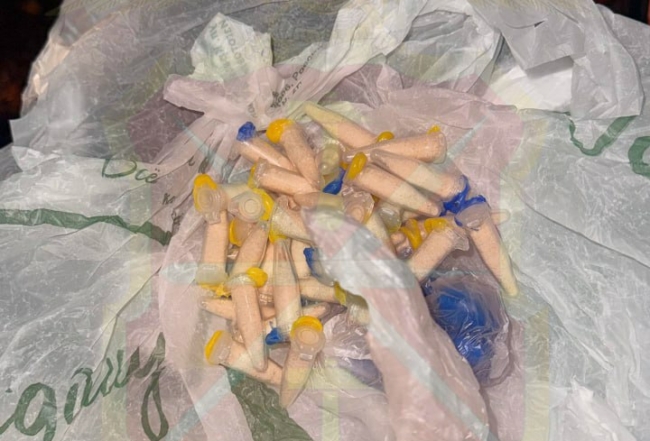 Ð¢ÑÐ»ÑÐº Ð¼ÐµÑÑÑ ÑÐ°ÑÐ¿ÑÐ¾ÑÑÑÐ°Ð½ÑÐ» Ð·Ð°ÐºÐ»Ð°Ð´ÐºÐ¸ Ñ Ð½Ð°ÑÐºÐ¾ÑÐ¸ÐºÐ°Ð¼Ð¸ Ð¸ Ð¿Ð¾Ð¿Ð°Ð»ÑÑ Ð¿Ð¾Ð»Ð¸ÑÐ¸Ð¸