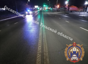 На Павшинском мосту в Туле иномарка вылетела на встречку и устроила массовое ДТП