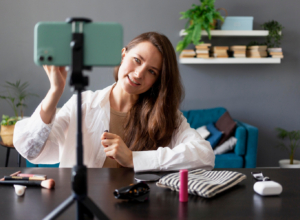 ОКВЭД для блогеров: как хотят выявлять лже-врачей и «псевдопсихологов»