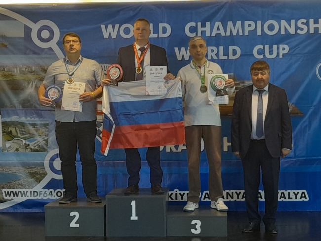 ÐÐµÐ²ÑÑÑ Ð½Ð°Ð³ÑÐ°Ð´ Ð¸Ð· Ð¢ÑÑÑÐ¸Ð¸: ÑÑÐ»ÑÑÐºÐ¸Ðµ ÑÐ°ÑÐ¸ÑÑÑ Ð±Ð»ÐµÑÐ½ÑÐ»Ð¸ Ð½Ð° Ð¼ÐµÐ¶Ð´ÑÐ½Ð°ÑÐ¾Ð´Ð½Ð¾Ð¹ Ð°ÑÐµÐ½Ðµ