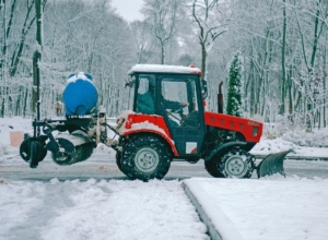 Зима близко: тысяча машин выйдет на уборку снега в Тульской области