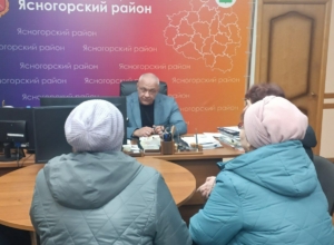 Владимир Мухин провел прием ясногорцев по личным вопросам