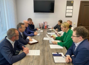 Два километра споров и задержек: ремонт дороги в Арсеньевском районе подходит к финалу