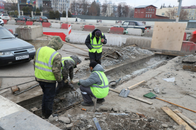 Ð Ð¢ÑÐ»Ðµ Ð½Ð° ÐÐ°ÑÐµÑÐµÐ½ÑÐºÐ¾Ð¼ Ð¼Ð¾ÑÑÑ Ð²ÐµÐ´ÑÑ ÑÐ°Ð±Ð¾ÑÑ Ð¿Ð¾ Ð·Ð°Ð¼ÐµÐ½Ðµ Ð´ÐµÑÐ¾ÑÐ¼Ð°ÑÐ¸Ð¾Ð½Ð½ÑÑ ÑÐ²Ð¾Ð²