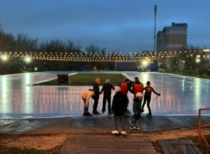 В Туле на стадионе «Заречье» открыли каток