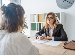 Почти 60% жителей Тулы ищут работу, не предупреждая начальство