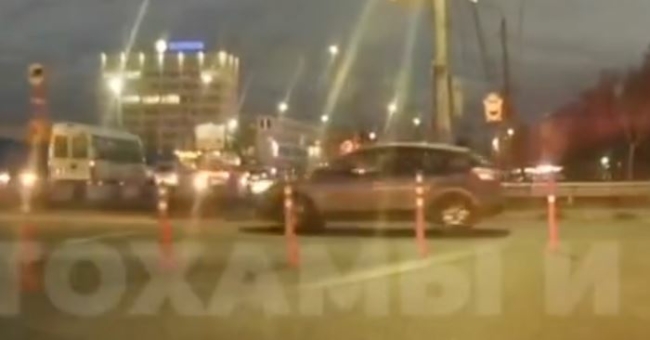 ÐÐ¾Ð´Ð¸ÑÐµÐ»Ñ Ð² Ð¢ÑÐ»Ðµ Ð¾Ð±ÑÐµÑÐ°Ð» ÑÑÐ¾Ð»Ð±Ð¸ÐºÐ¸ Ð¸ Ð¿Ð¾Ð²ÐµÑÐ½ÑÐ» Ð½Ð°Ð»ÐµÐ²Ð¾ Ð¿Ð¾Ð´ Ð·Ð°Ð¿ÑÐµÑ