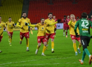 «Арсенал» выиграл серию пенальти и вышел во второй этап 1/4 финала Пути регионов Кубка России