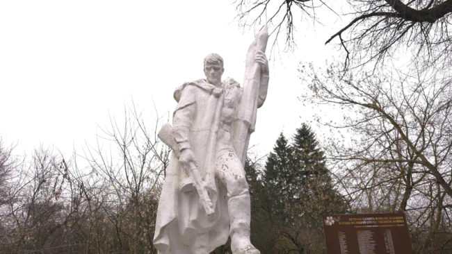 ÐÑ ÐÑÐ»Ð¸ÐºÐ¾Ð²ÑÐºÐ¾Ð¹ Ð´Ð¾ Ð¡ÐÐ: ÑÑÐ»ÑÐºÐ¾Ð² Ð¿ÑÐ¸Ð³Ð»Ð°ÑÐ°ÑÑ ÑÐ¾Ð·Ð´Ð°ÑÑ Ð´Ð¸Ð·Ð°Ð¹Ð½ Ð¼Ð¾Ð½ÑÐ¼ÐµÐ½ÑÐ° Ð·Ð°ÑÐ¸ÑÐ½Ð¸ÐºÐ°Ð¼ ÐÑÐµÑÐµÑÑÐ²Ð°