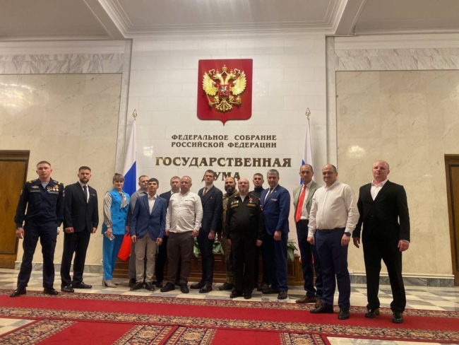 ÐÐ¸ÐºÑÐ¾Ñ ÐÐ·ÑÐ±Ð°: Â«Ð£ÑÐ°ÑÑÐ½Ð¸ÐºÐ¸ 