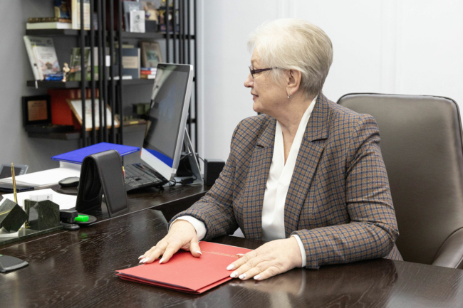 Ð ÑÑÐ»ÑÑÐºÐ¾Ð¼ ÐºÐ°Ð·Ð½Ð°ÑÐµÐ¹ÑÑÐ²Ðµ â ÐºÐ°Ð´ÑÐ¾Ð²ÑÐµ Ð¿ÐµÑÐµÑÑÐ°Ð½Ð¾Ð²ÐºÐ¸: ÐÑÐ·Ð½ÐµÑÐ¾Ð²Ð° ÑÑÐ»Ð° Ñ Ð¿Ð¾ÑÑÐ° ÑÑÐºÐ¾Ð²Ð¾Ð´Ð¸ÑÐµÐ»Ñ