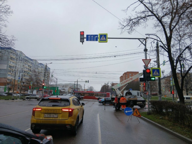 Ð Ð¢ÑÐ»Ðµ Ð½Ð° Ð¿ÐµÑÐµÐºÑÐµÑÑÐºÐµ ÑÐ»Ð¸Ñ ÐÐ¸ÑÐ¾Ð²Ð° Ð¸ ÐÐ¾Ð¶ÐµÐ²Ð°Ñ ÑÐºÐ¾ÑÑÐµÐºÑÐ¸ÑÐ¾Ð²Ð°Ð»Ð¸ ÑÐ°Ð·Ð¼ÐµÑÐºÑ