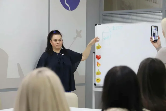 ÐÐ¾ÑÐ¾Ð±ÐºÐ° Ð¥ÑÐ°Ð±ÑÐ¾ÑÑÐ¸: Â«ÐÐ´Ð¸Ð½Ð°Ñ Ð Ð¾ÑÑÐ¸ÑÂ» Ð´Ð¾ÑÑÐ°Ð²Ð¸Ð»Ð° Ð¿Ð¾Ð´Ð°ÑÐºÐ¸ Ð¼Ð°Ð»ÑÑÐ°Ð¼ Ð¸Ð· ÑÑÐ»ÑÑÐºÐ¾Ð³Ð¾ ÐÐ¾Ð¼Ð° ÑÐµÐ±ÐµÐ½ÐºÐ°