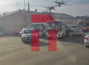 ÐТРоÑÑановило движение на ÑлиÑе ÐкÑÑбÑÑÑкой в ТÑле. Ðидео ÐТРоÑÑановило движение на ÑлиÑе ÐкÑÑбÑÑÑкой в ТÑле. Ðидео