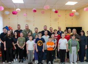 ЮнÑм ÑÑлÑкам из ÑоÑиалÑно-ÑеабилиÑаÑионного ÑенÑÑа пÑовели маÑÑеÑ-клаÑÑ Ð¿Ð¾ MMA ЮнÑм ÑÑлÑкам из ÑоÑиалÑно-ÑеабилиÑаÑионного ÑенÑÑа пÑовели маÑÑеÑ-клаÑÑ Ð¿Ð¾ MMA