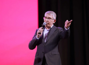 Â«Ð¢Ñ Ð¼ÐµÐ½Ñ Ð² вÑÑ
одной Ñ Ð´Ð¸Ð²Ð°Ð½Ð° ÑдеÑнÑл, Ð²Ð¾Ñ Ñ Ñебе и оÑомÑÑил»: ÐилÑев поÑеÑил игÑÑ ÐÐÐ Â«Ð¢Ñ Ð¼ÐµÐ½Ñ Ð² вÑÑ
одной Ñ Ð´Ð¸Ð²Ð°Ð½Ð° ÑдеÑнÑл, Ð²Ð¾Ñ Ñ Ñебе и оÑомÑÑил»: ÐилÑев поÑеÑил игÑÑ ÐÐÐ