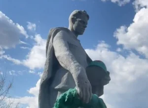 ÐлекÑей ÐлаÑонов помог пÑивеÑÑи в поÑÑдок бÑаÑÑкÑÑ Ð¼Ð¾Ð³Ð¸Ð»Ñ Ð² ÐовомоÑковÑке ÐлекÑей ÐлаÑонов помог пÑивеÑÑи в поÑÑдок бÑаÑÑкÑÑ Ð¼Ð¾Ð³Ð¸Ð»Ñ Ð² ÐовомоÑковÑке