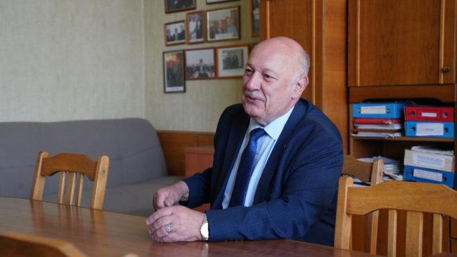 Ðлавное â никогда не ÑдаваÑÑÑÑ. Ðак ÐлекÑÐ°Ð½Ð´Ñ Ð¡ÐºÑднов веÑнÑл ÐовомоÑковÑÐºÑ ÑимÑониÑеÑкий оÑкеÑÑÑ Ð¸ обÑеÑ
ал Ñ Ð½Ð¸Ð¼ полмиÑа Ðлавное â никогда не ÑдаваÑÑÑÑ. Ðак ÐлекÑÐ°Ð½Ð´Ñ Ð¡ÐºÑднов веÑнÑл ÐовомоÑковÑÐºÑ ÑимÑониÑеÑкий оÑкеÑÑÑ Ð¸ обÑеÑ
ал Ñ Ð½Ð¸Ð¼ полмиÑа