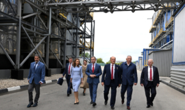 Ðеннадий ÐндÑÐµÐµÐ²Ð¸Ñ ÐÑганов поÑеÑил пÑедпÑиÑÑие компании «ÐолиплаÑÑ» в ÐовомоÑковÑке Ðеннадий ÐндÑÐµÐµÐ²Ð¸Ñ ÐÑганов поÑеÑил пÑедпÑиÑÑие компании «ÐолиплаÑÑ» в ÐовомоÑковÑке