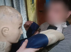 ÐÑÑнÑй ÑÐµÐºÐ¸Ð½ÐµÑ Ð¸Ð·Ð±Ð¸Ð» знакомого в кваÑÑиÑе на СовеÑÑкой. ÐоÑÑÑадавÑий ÑÐ¼ÐµÑ ÐÑÑнÑй ÑÐµÐºÐ¸Ð½ÐµÑ Ð¸Ð·Ð±Ð¸Ð» знакомого в кваÑÑиÑе на СовеÑÑкой. ÐоÑÑÑадавÑий ÑмеÑ